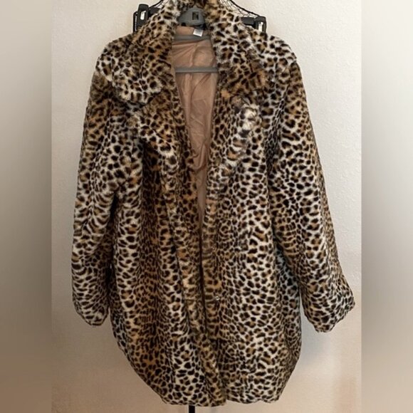 Hot Topic coat size 3X - Picture 1 of 4